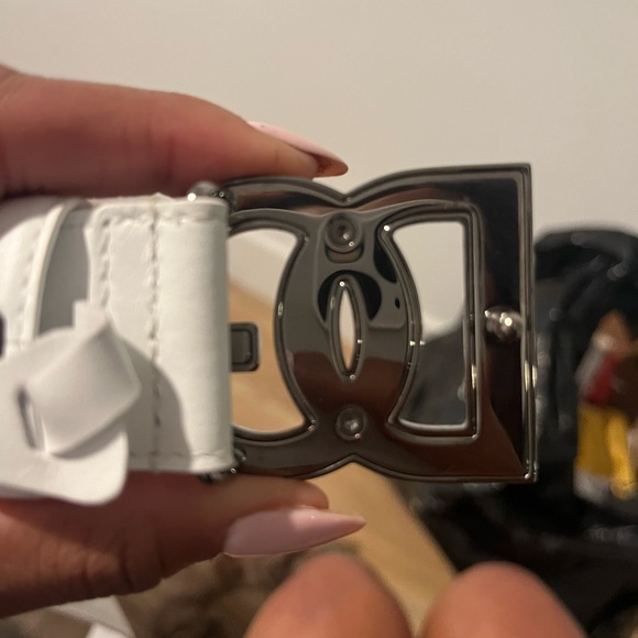 Dolce & Gabbana White Belt with DG Logo Buckle - Picture 5 of 10